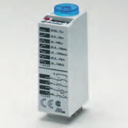 Миниатюрный мультифункциональный таймер (AI, DI, SW, GI); питание 24В АС/DC; 4CO 7A; регулировка времени 0.05с…100ч; степень защиты IP40; в комплекте металлическая клипса 094.81