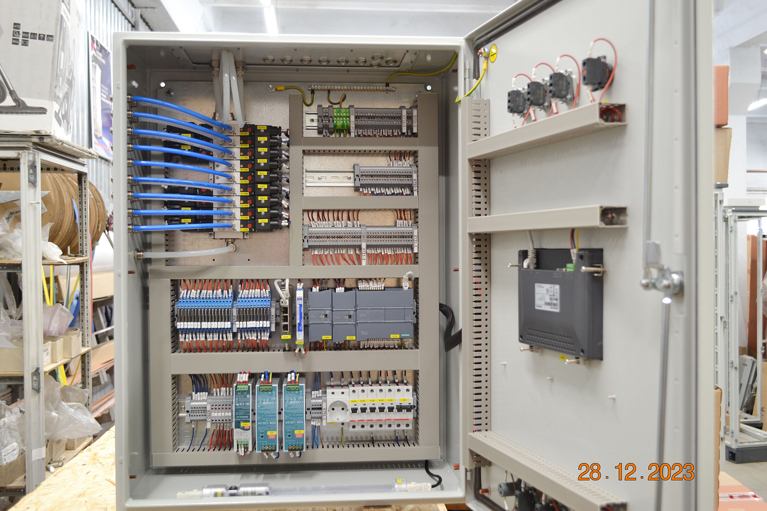 Пневматические шкафы управления